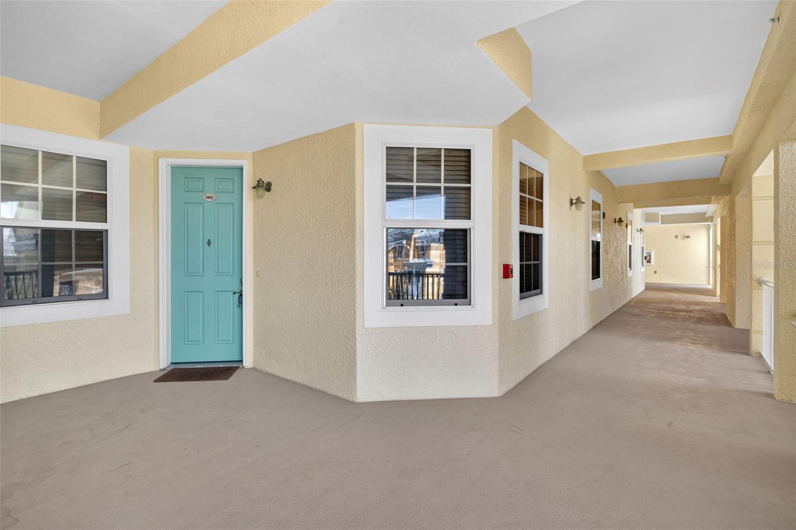 Listing photo id 4 for 8561 Amberjack Circle 302