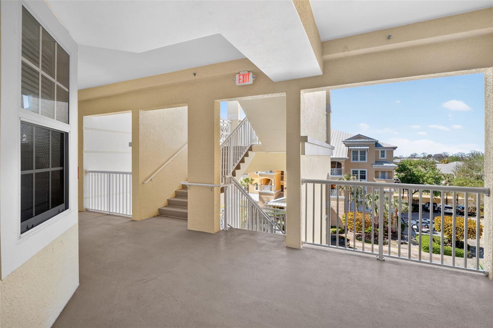 Listing photo id 5 for 8561 Amberjack Circle 302