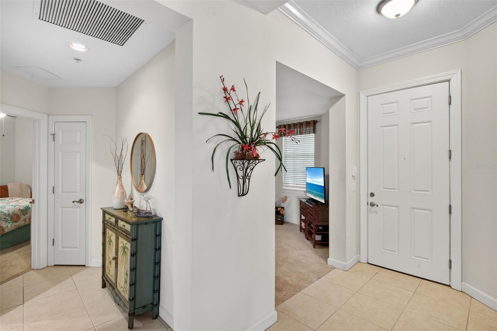 Listing photo id 6 for 8561 Amberjack Circle 302