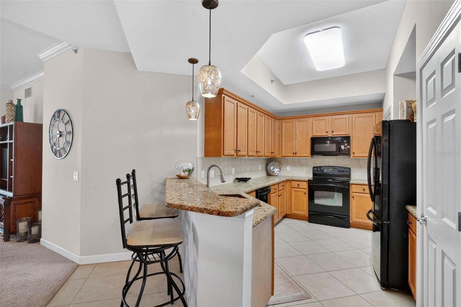 Listing photo id 7 for 8561 Amberjack Circle 302