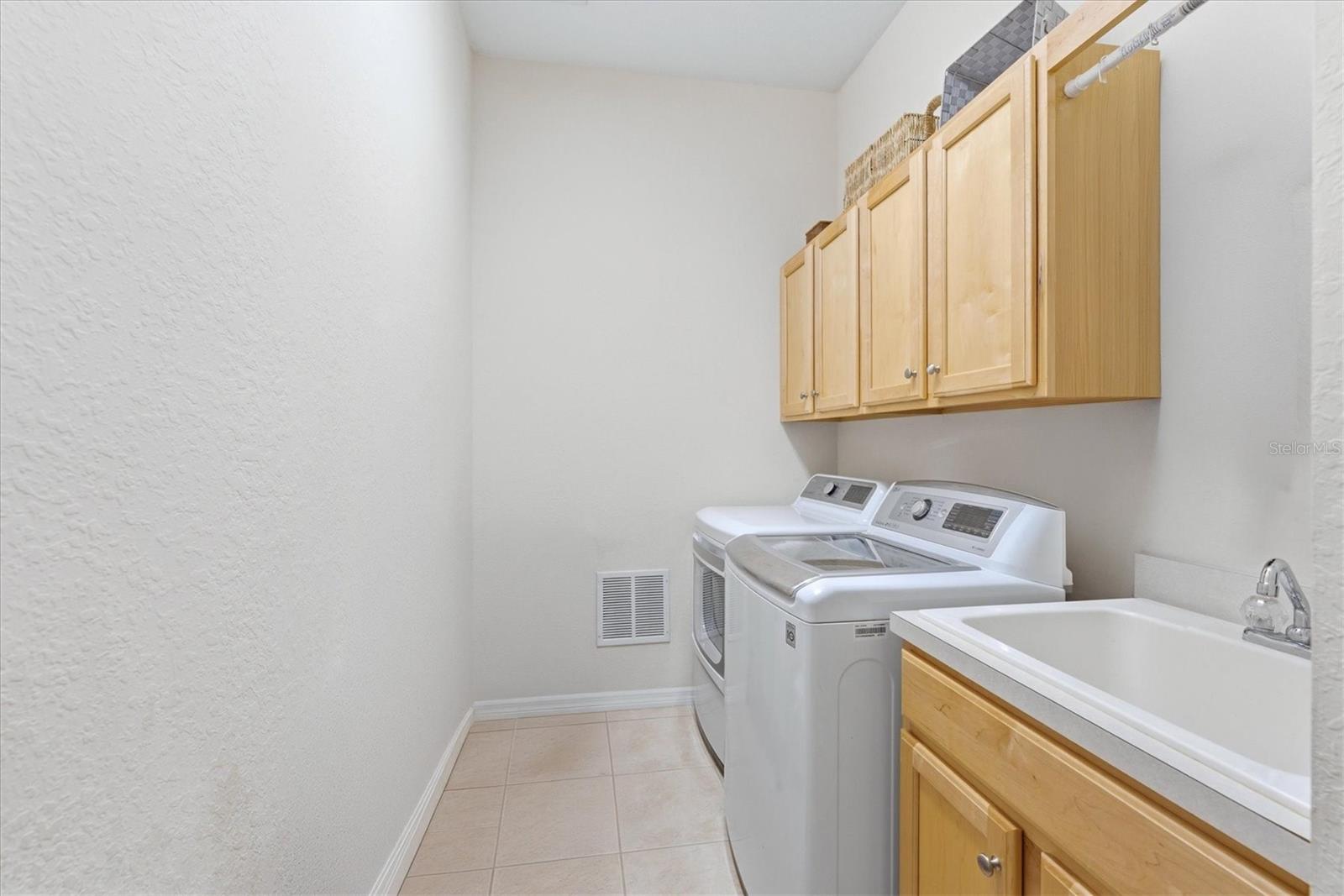 Image 36 of 68 For 5440 Waterview Drive