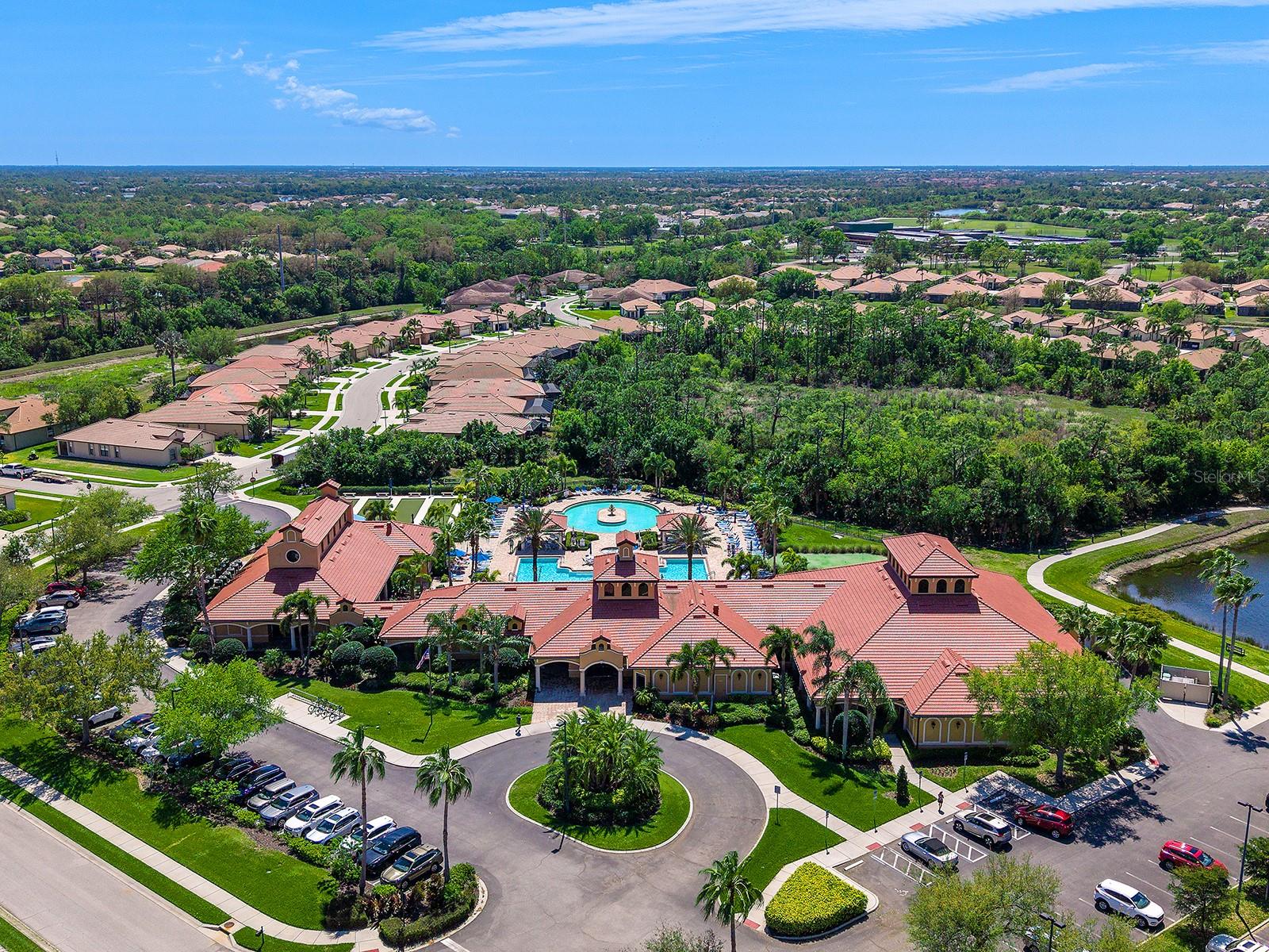 Image 23 of 43 For 20587 Pezzana Drive