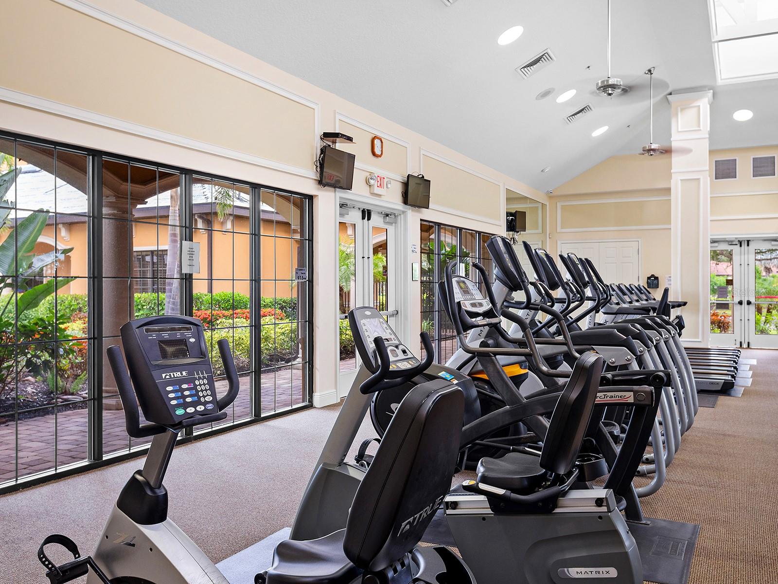 Image 30 of 43 For 20587 Pezzana Drive