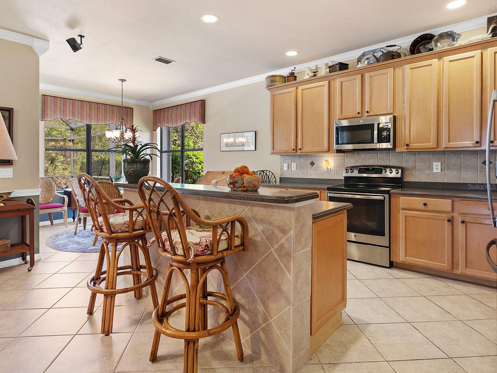 Image 6 of 43 For 20587 Pezzana Drive