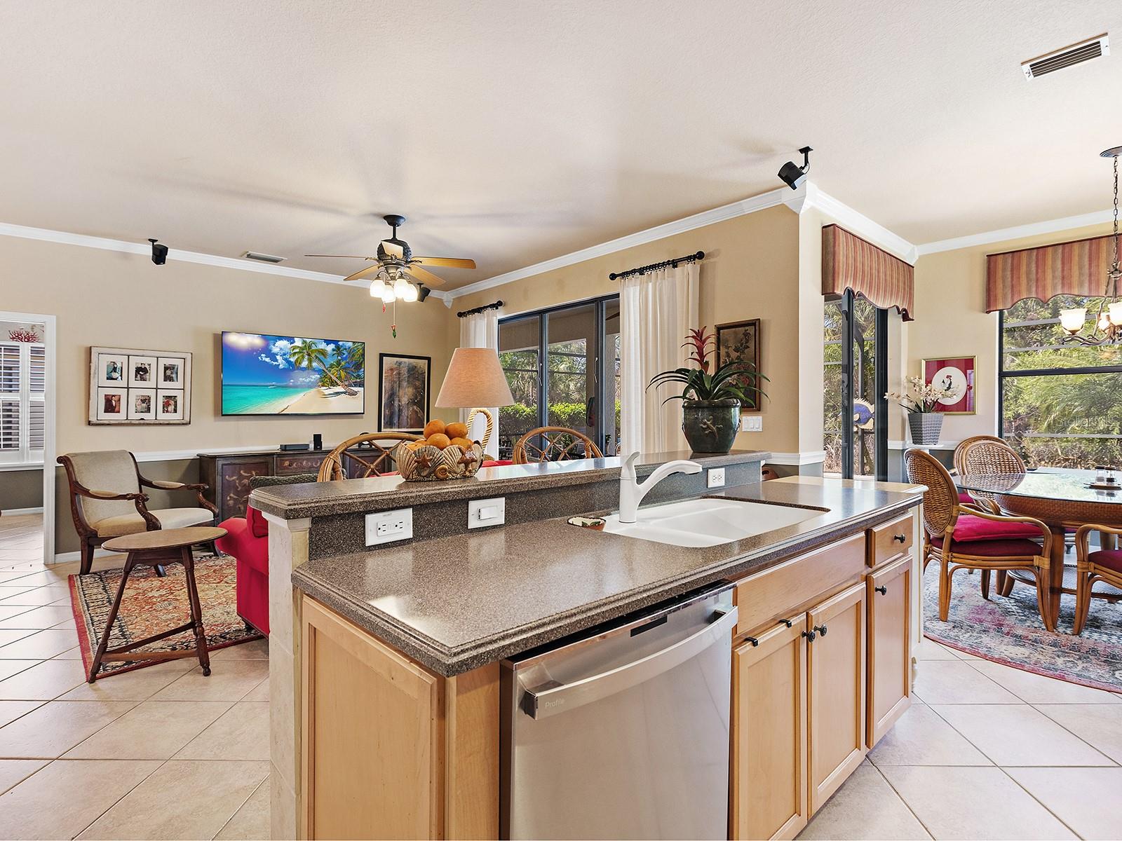 Image 7 of 43 For 20587 Pezzana Drive