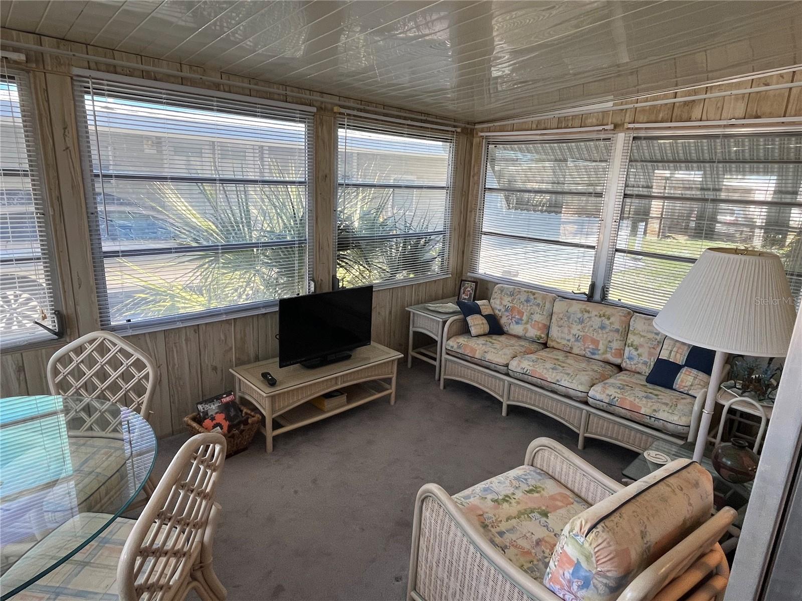 Image 21 of 40 For 803 Jolanda Circle