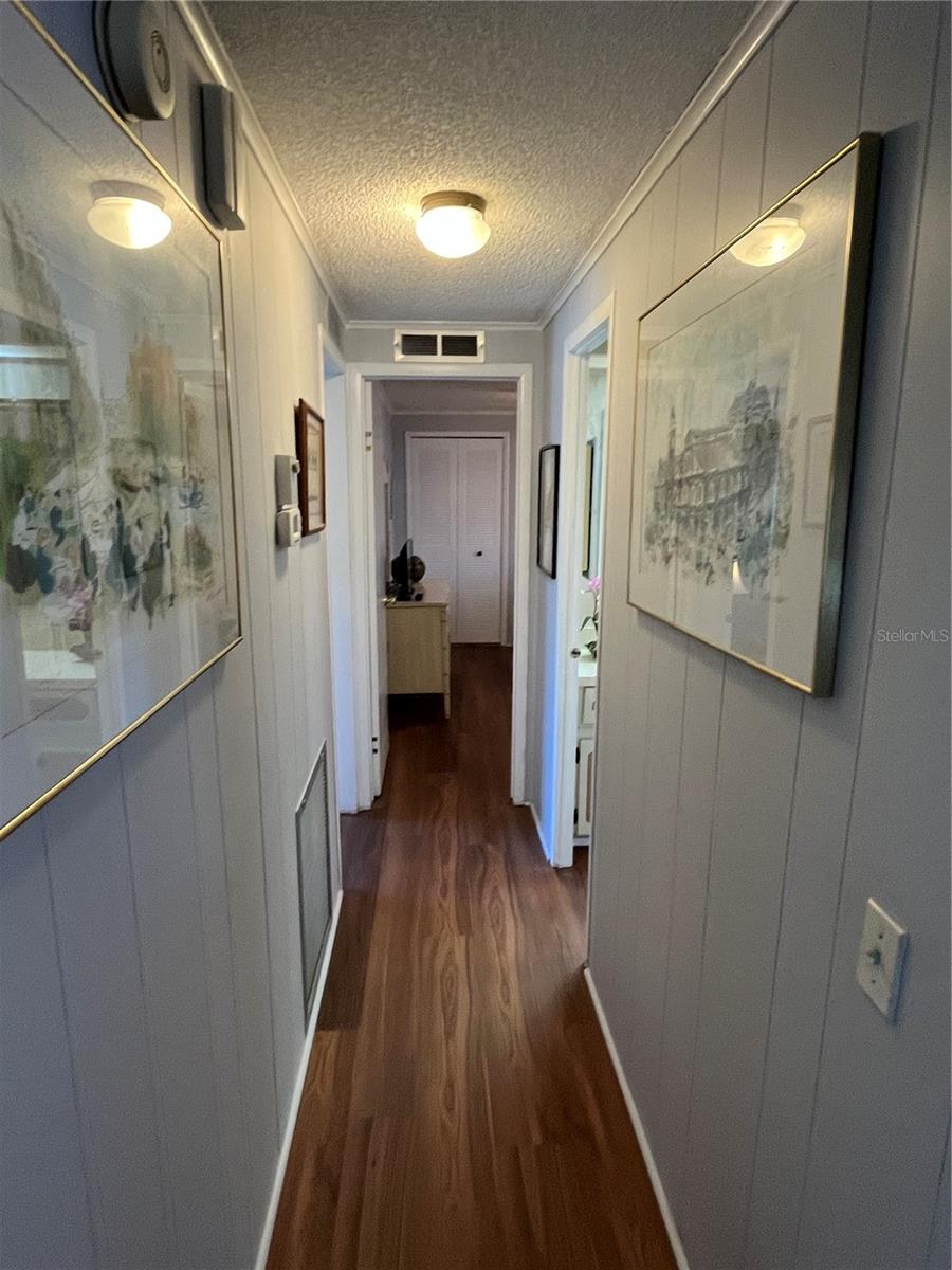 Image 24 of 40 For 803 Jolanda Circle