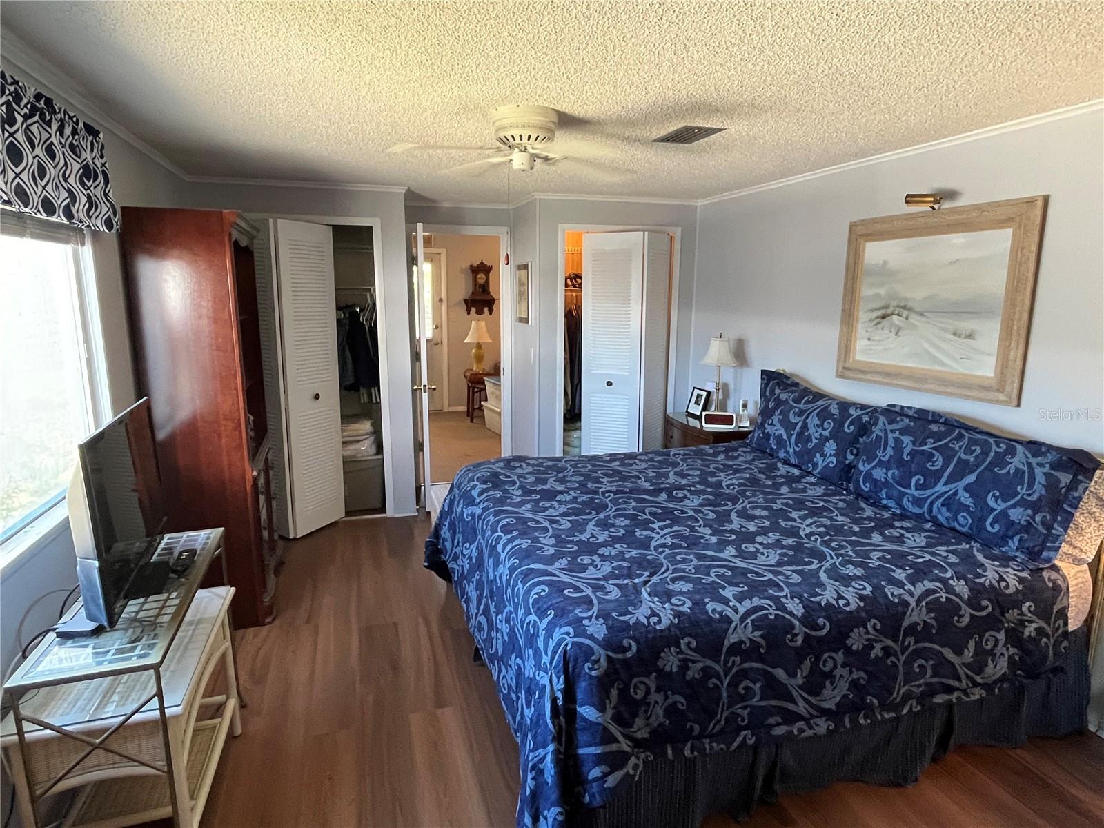 Image 32 of 40 For 803 Jolanda Circle