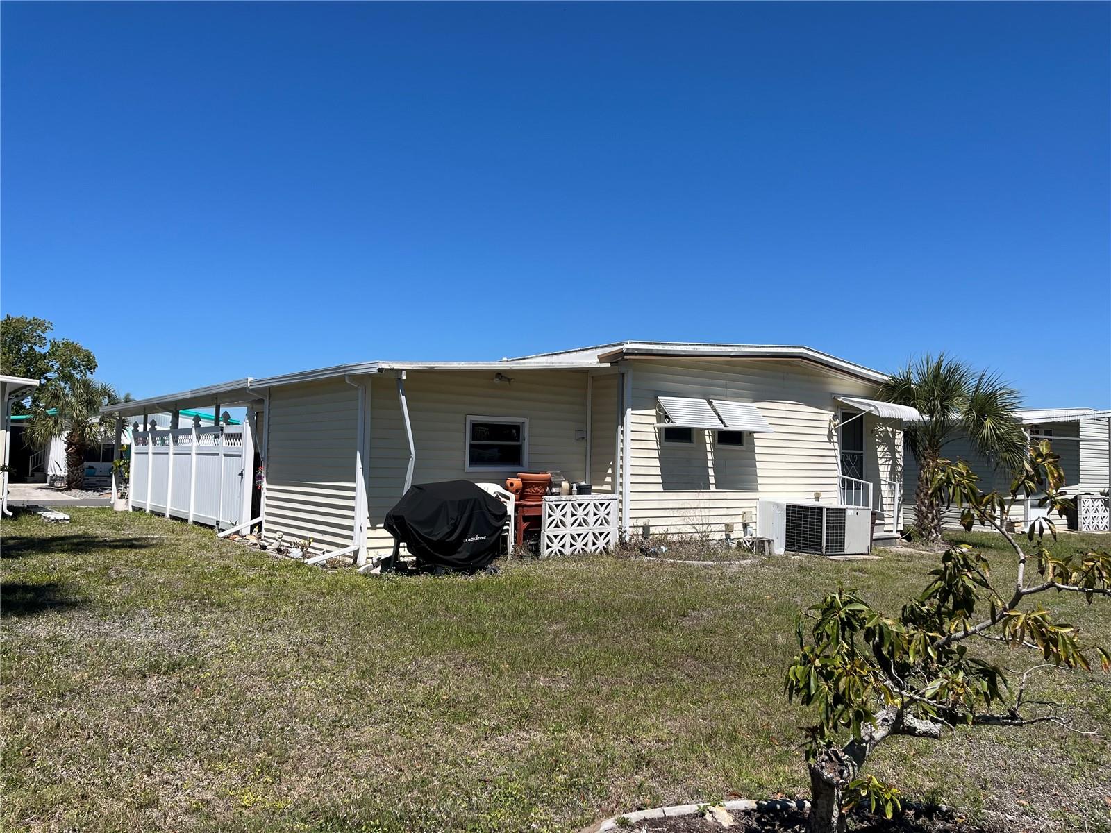 Image 5 of 40 For 803 Jolanda Circle