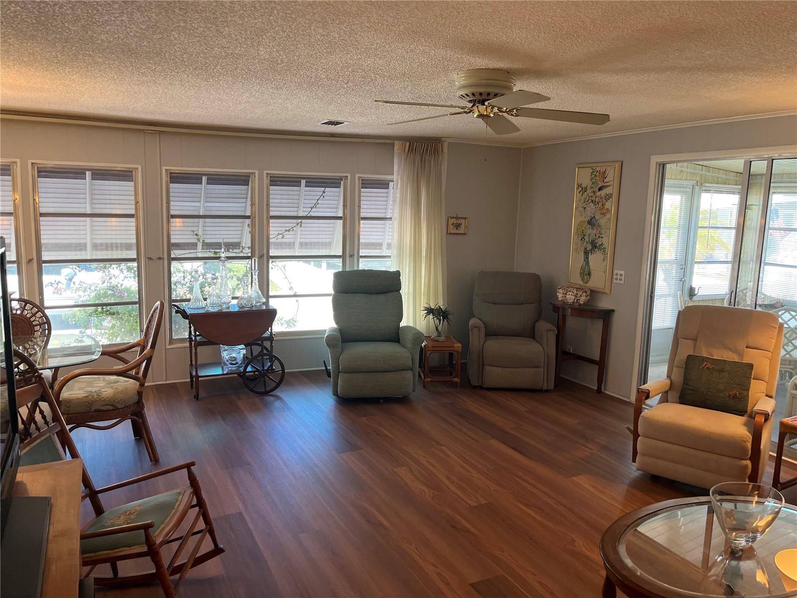 Image 8 of 40 For 803 Jolanda Circle