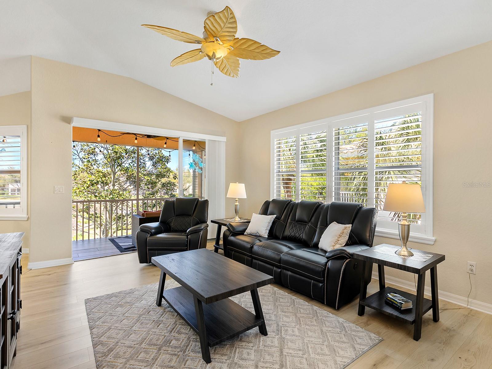 Image 11 of 50 For 4417 Corso Venetia Boulevard D22