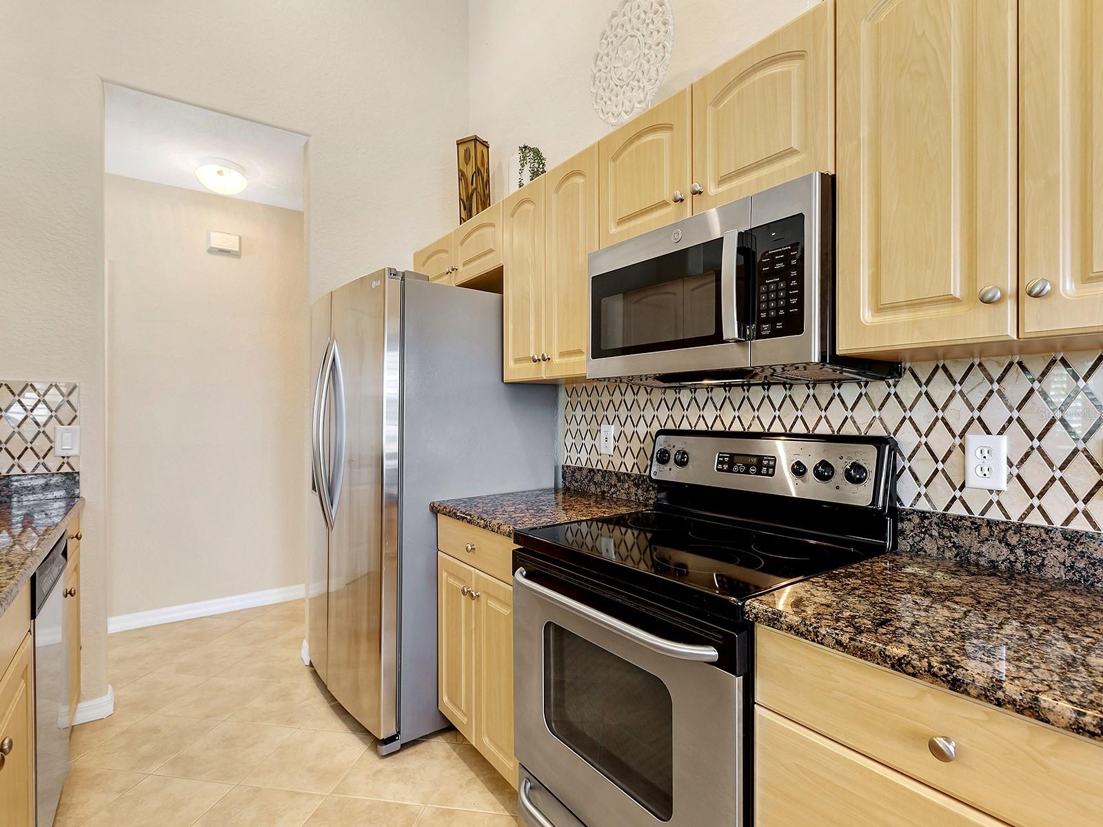 Image 15 of 50 For 4417 Corso Venetia Boulevard D22