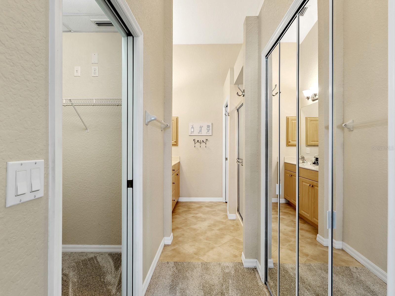 Image 20 of 50 For 4417 Corso Venetia Boulevard D22