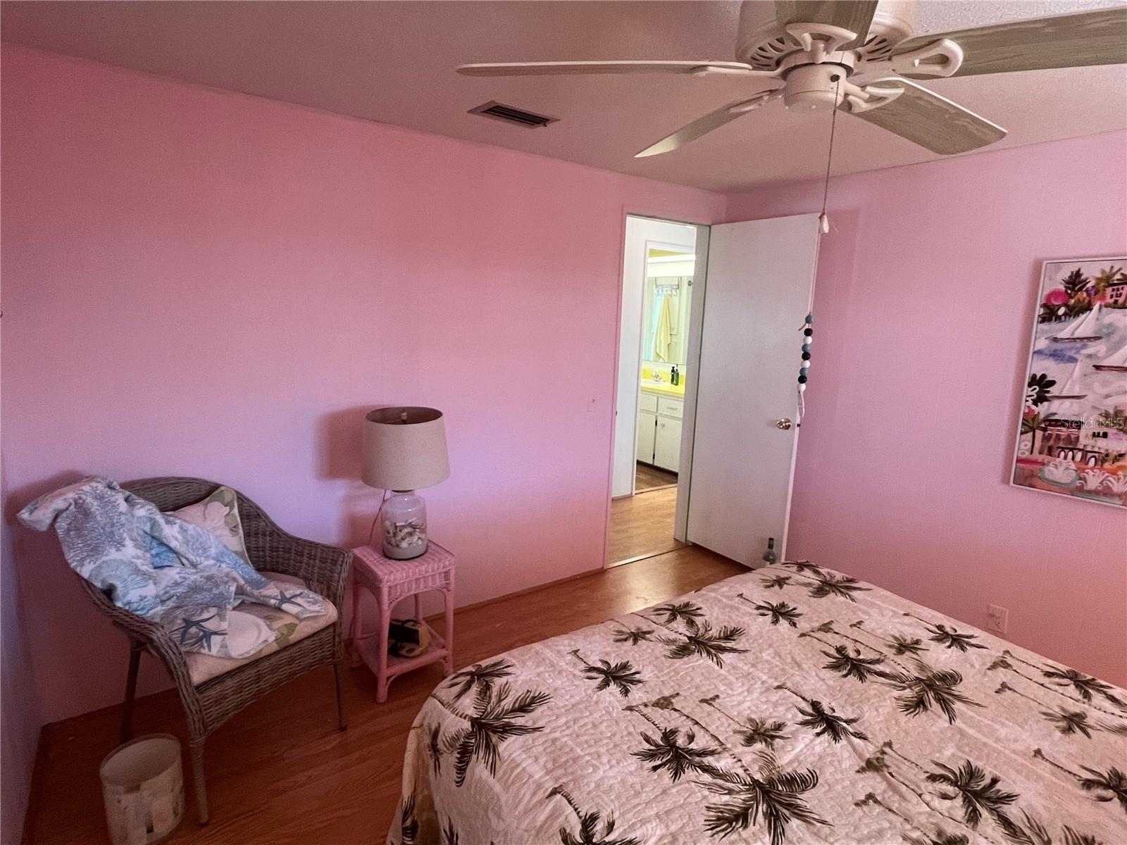 Image 31 of 41 For 822 Baveno Drive