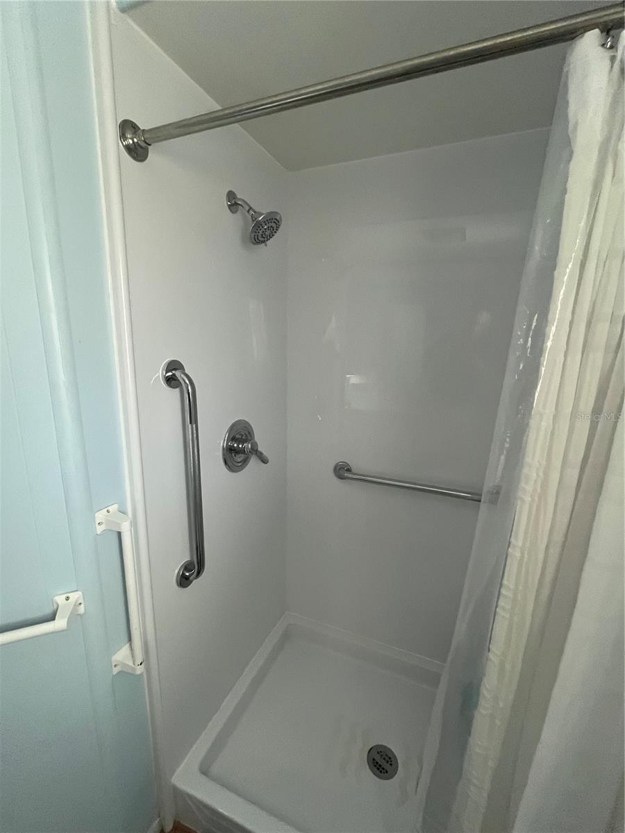 Image 38 of 41 For 822 Baveno Drive