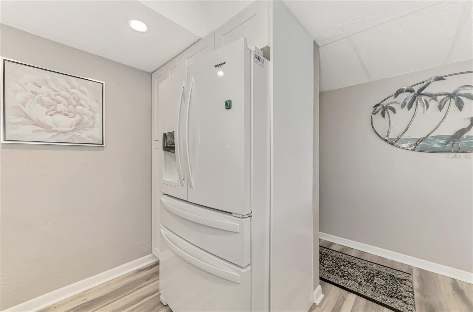 Image 18 of 74 For 631 Alhambra Road 1004