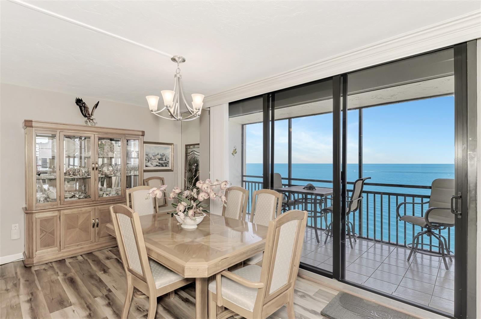 Image 23 of 74 For 631 Alhambra Road 1004