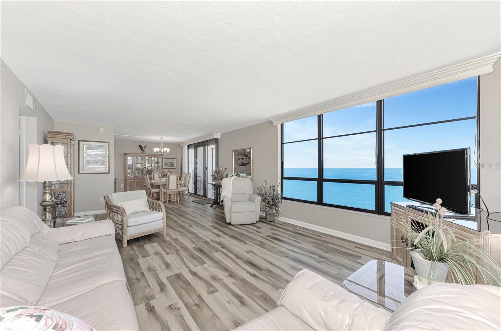 Image 34 of 74 For 631 Alhambra Road 1004