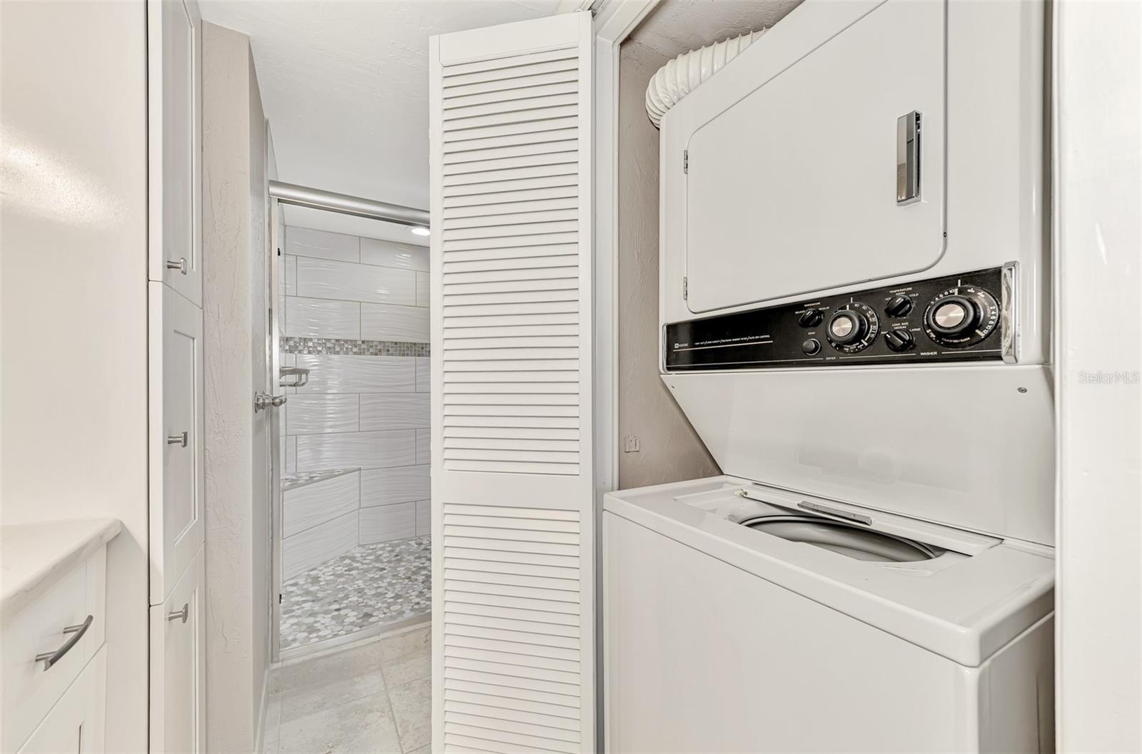 Image 42 of 74 For 631 Alhambra Road 1004