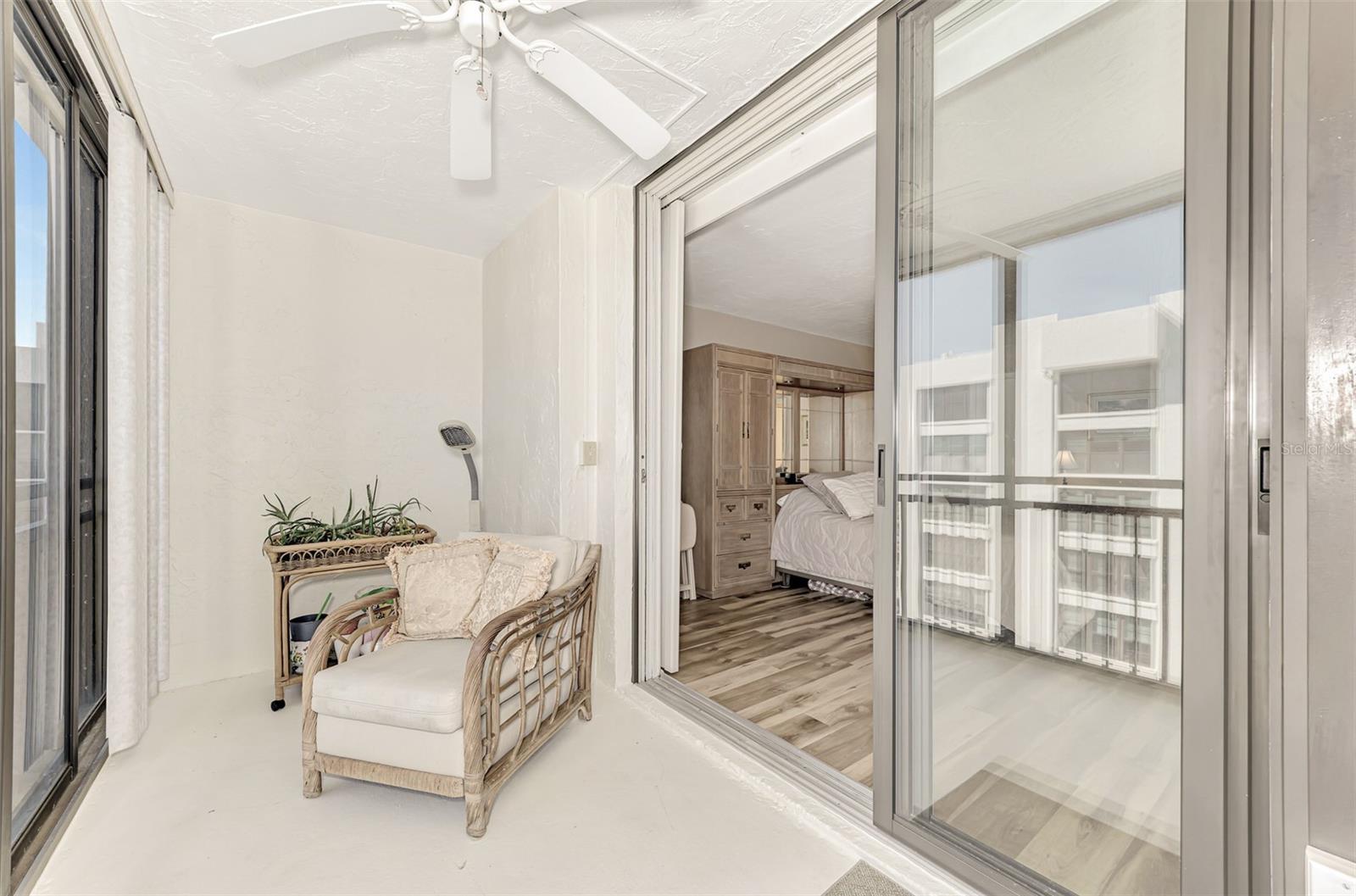 Image 43 of 74 For 631 Alhambra Road 1004