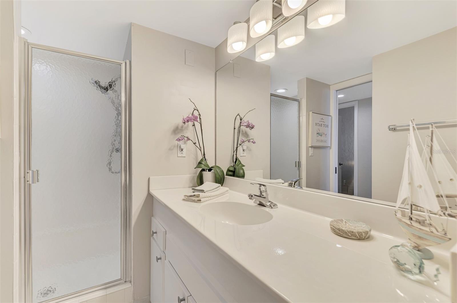 Image 48 of 74 For 631 Alhambra Road 1004