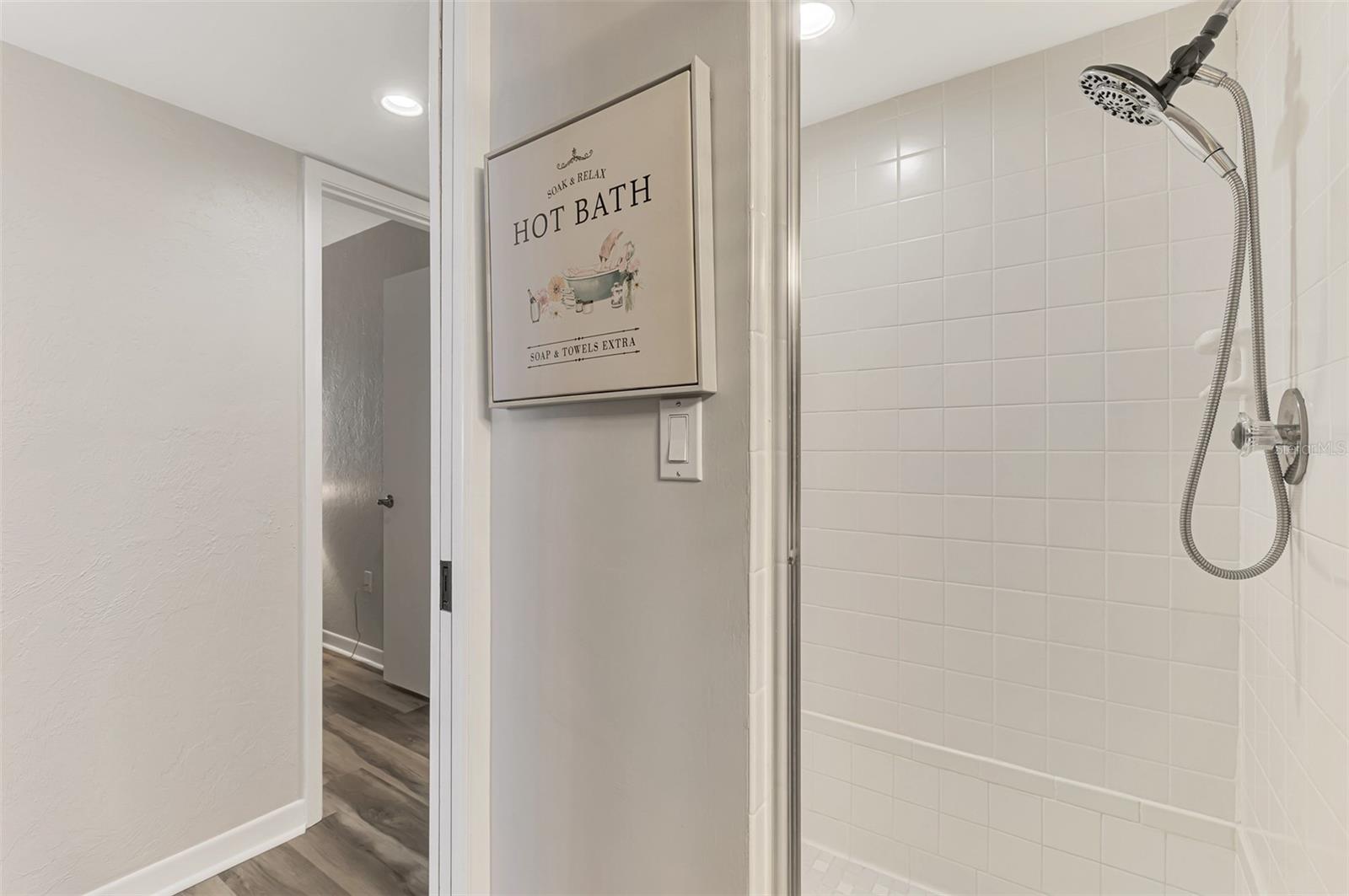 Image 49 of 74 For 631 Alhambra Road 1004