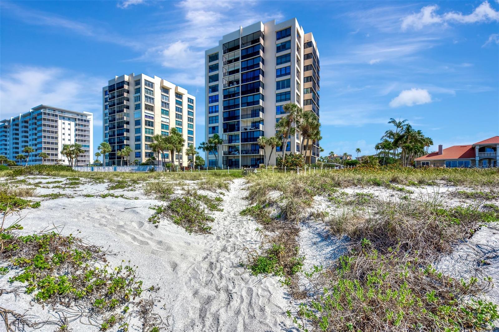 Image 63 of 74 For 631 Alhambra Road 1004