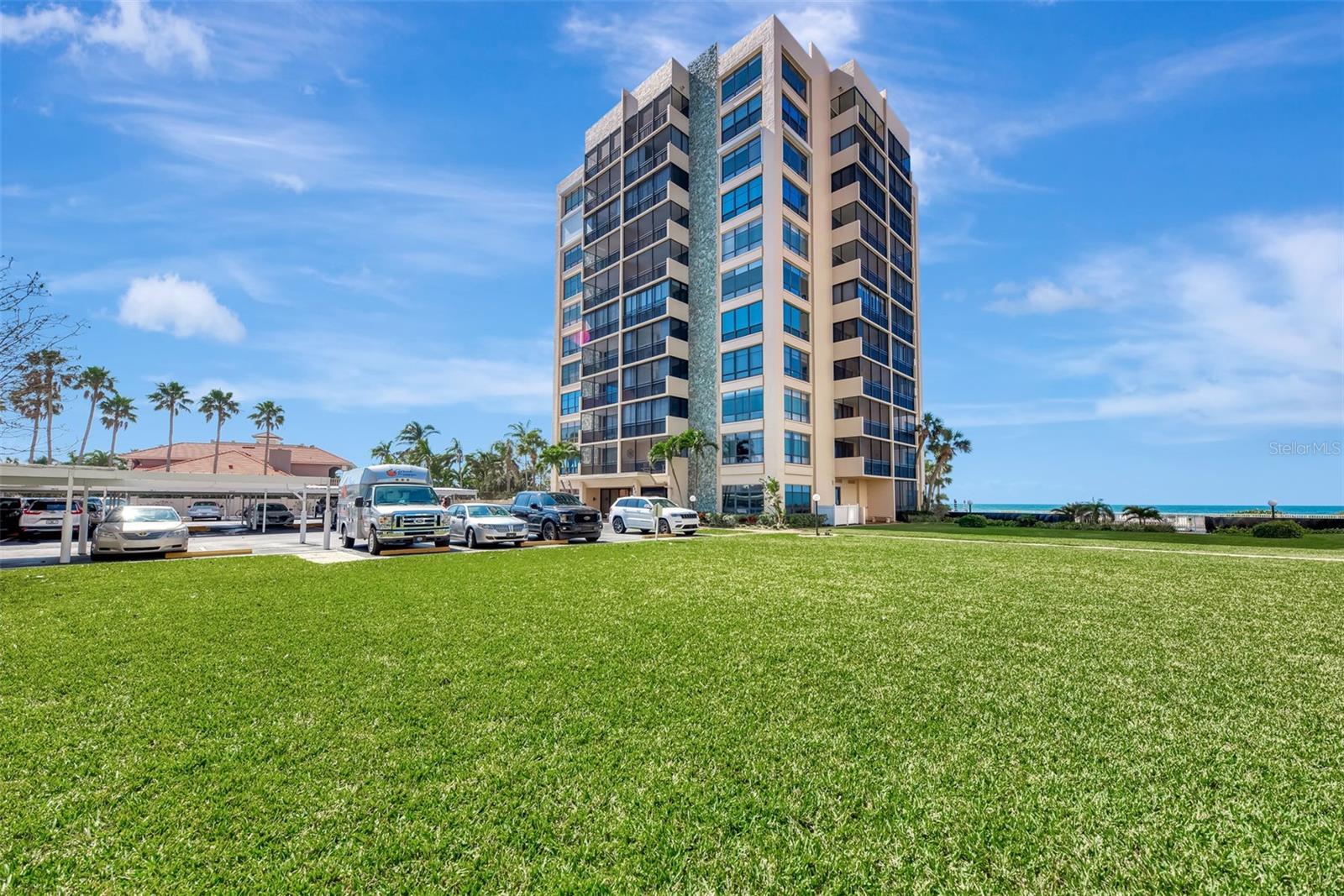 Image 70 of 74 For 631 Alhambra Road 1004