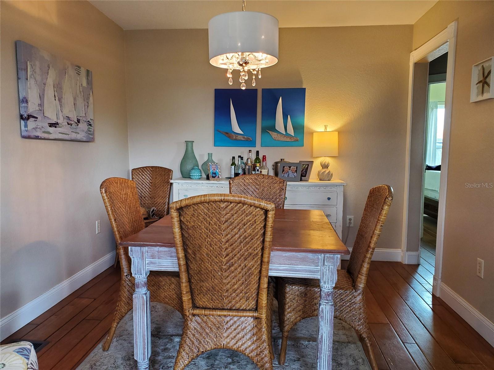 Image 2 of 33 For 227 Lychee Road