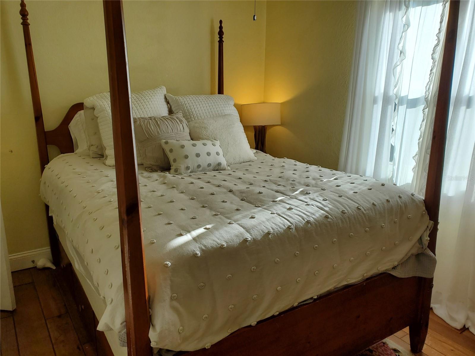 Image 6 of 33 For 227 Lychee Road