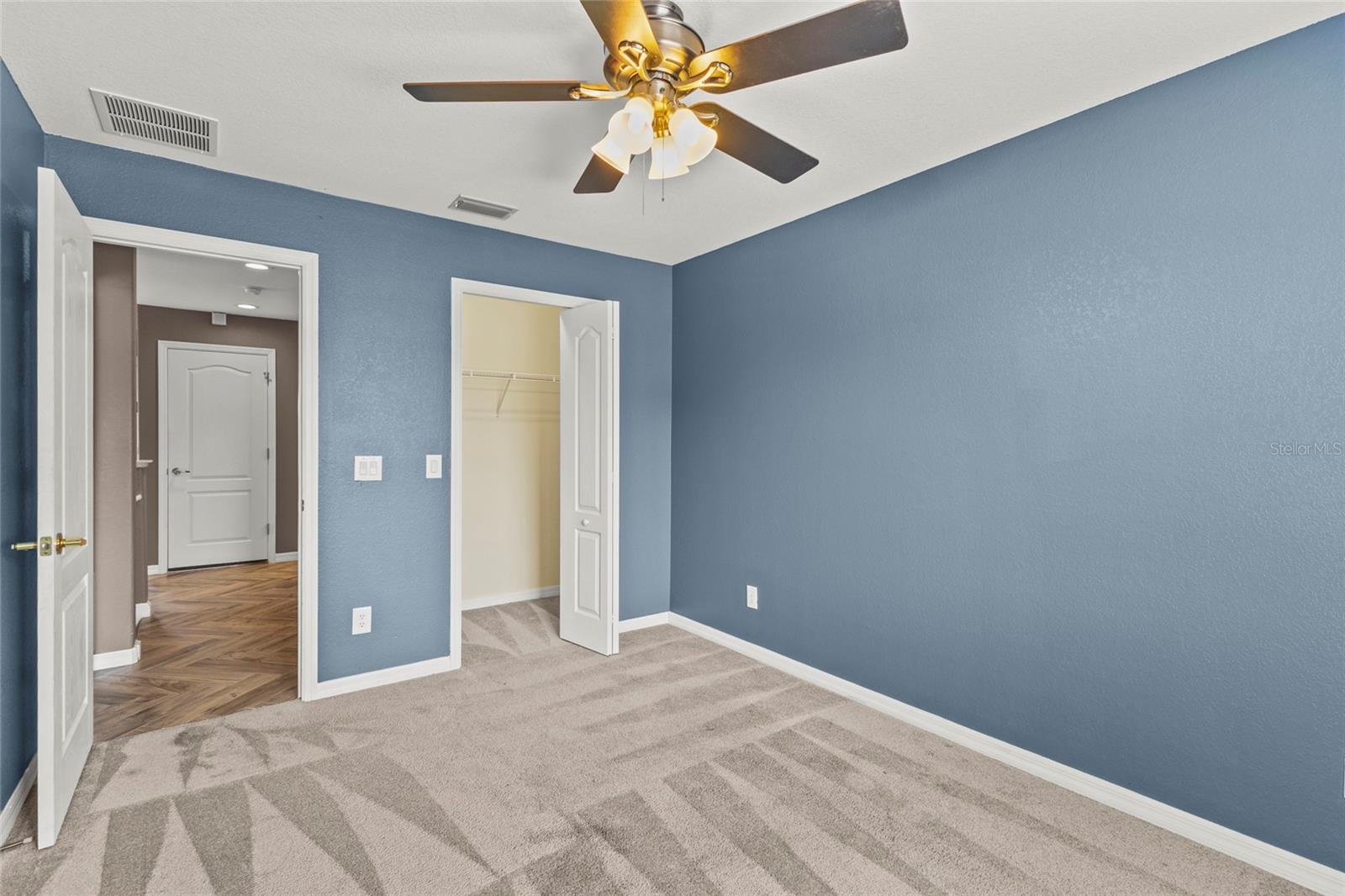 Image 18 of 56 For 11754 Tempest Harbor Loop