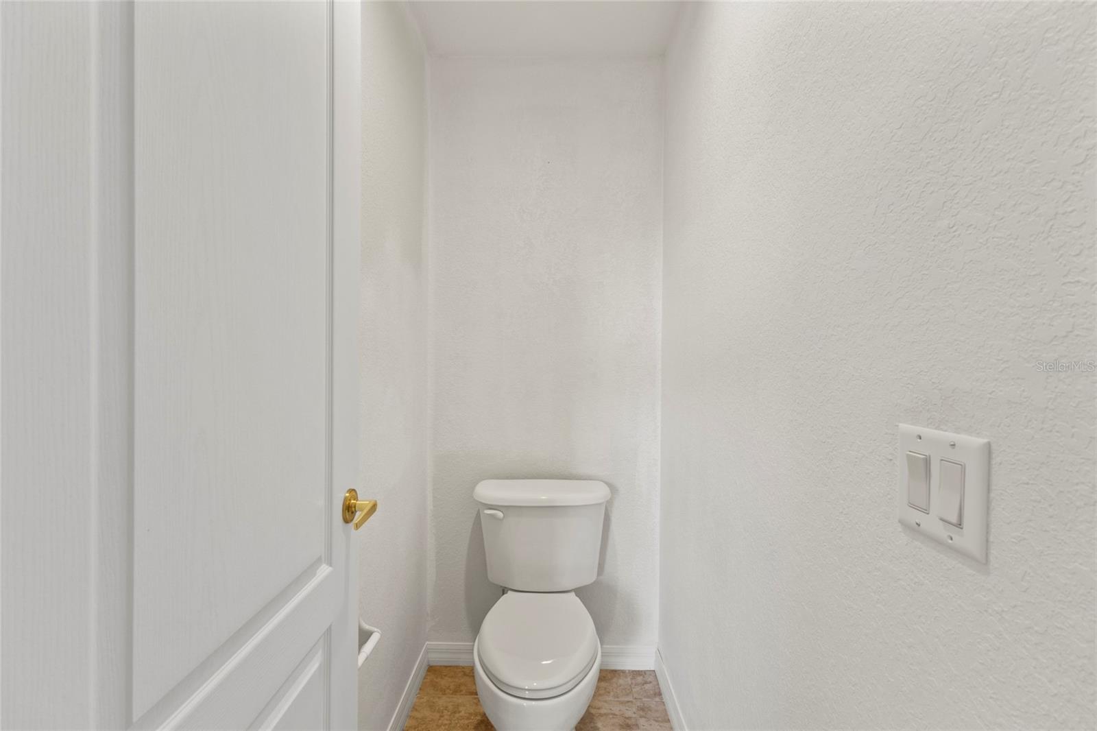 Image 27 of 56 For 11754 Tempest Harbor Loop