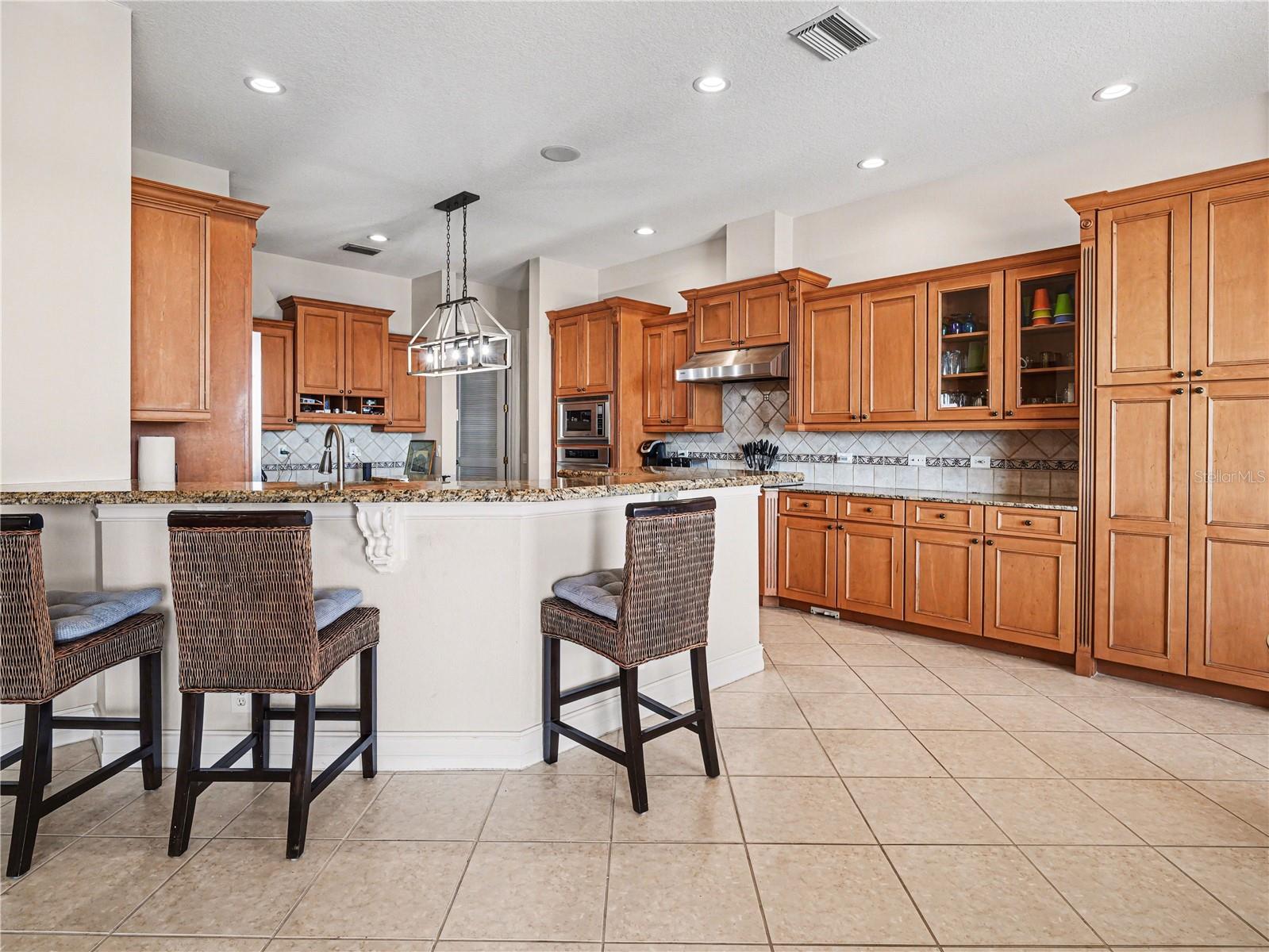 Image 14 of 48 For 102 12th Avenue E