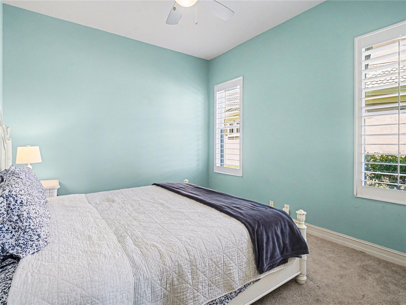 Image 23 of 48 For 102 12th Avenue E