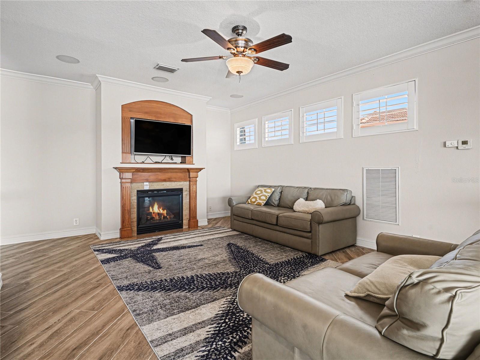 Image 31 of 48 For 102 12th Avenue E