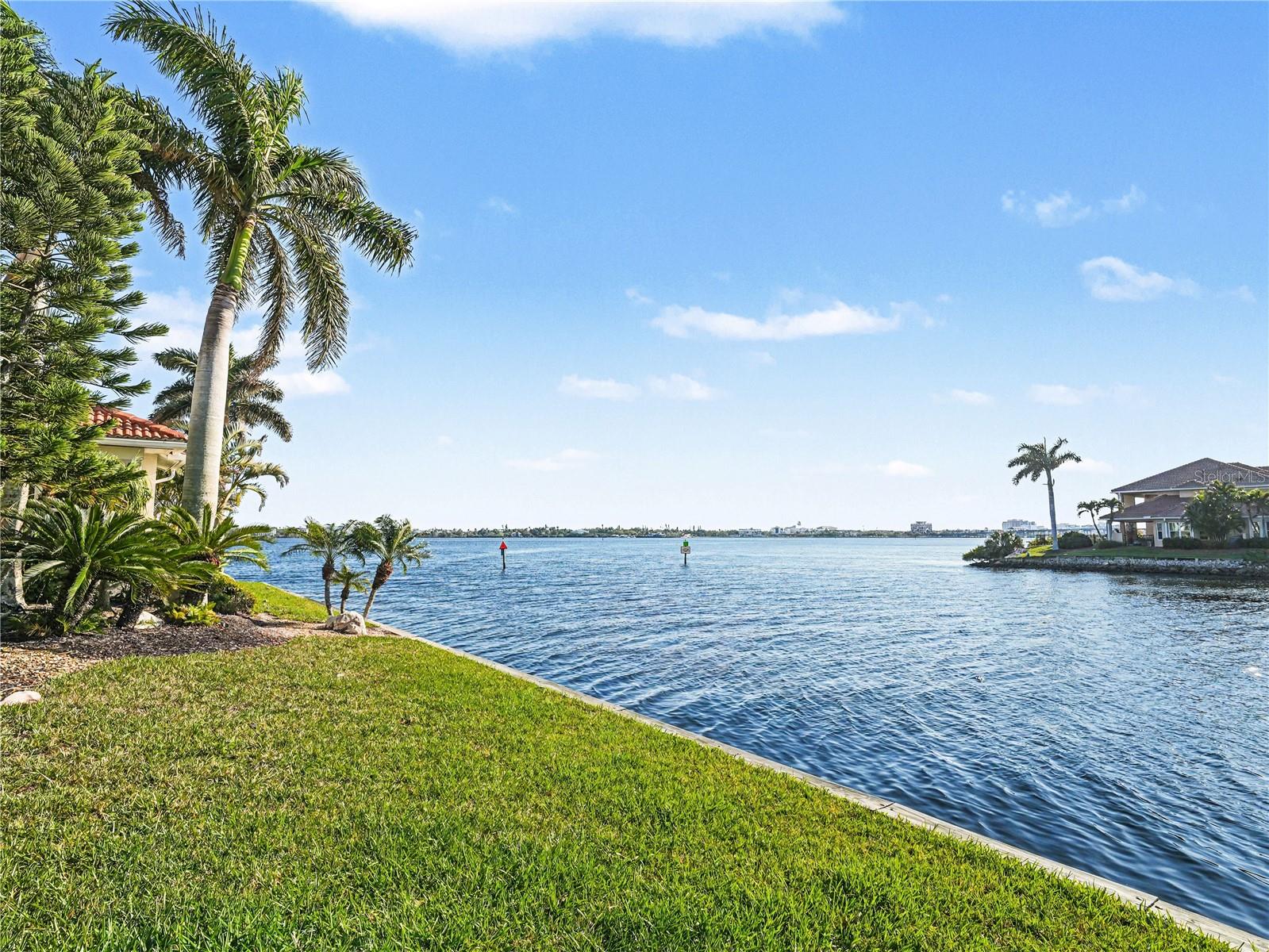 Image 41 of 48 For 102 12th Avenue E