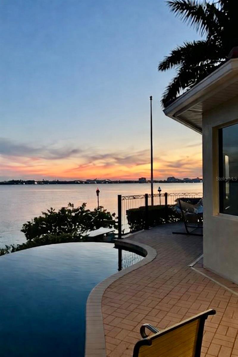 Image 45 of 48 For 102 12th Avenue E