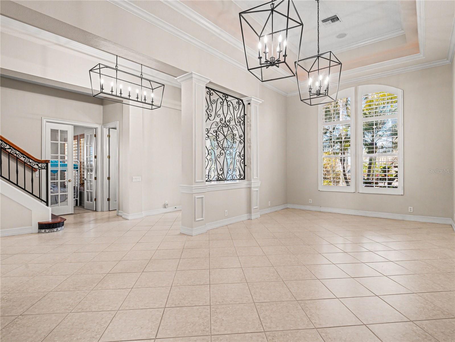 Image 6 of 48 For 102 12th Avenue E