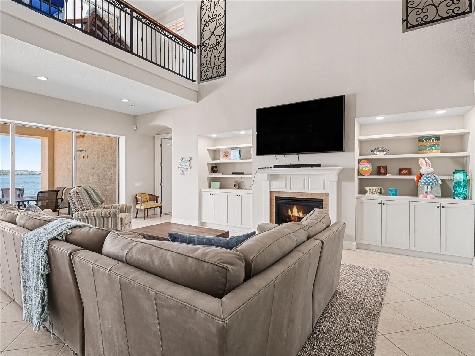 Image 8 of 48 For 102 12th Avenue E