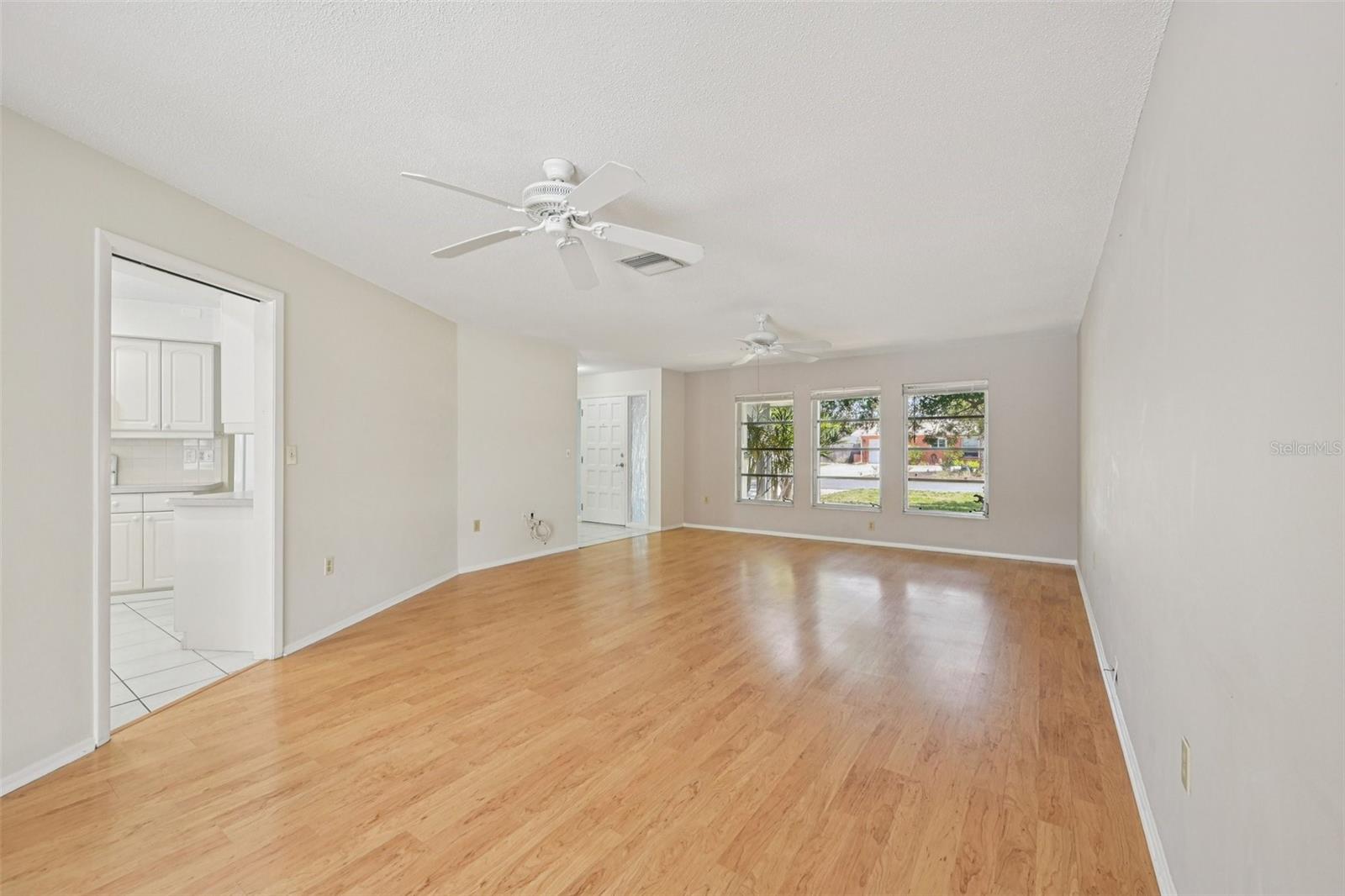 Image 6 of 23 For 437 Shore Drive