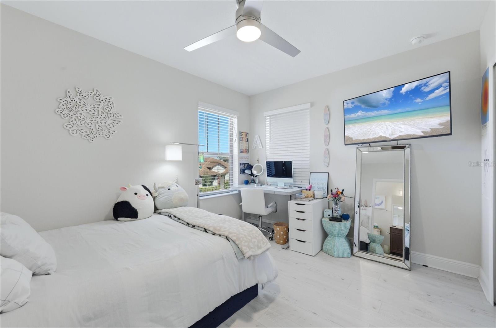 Image 24 of 48 For 304 Caserta Court