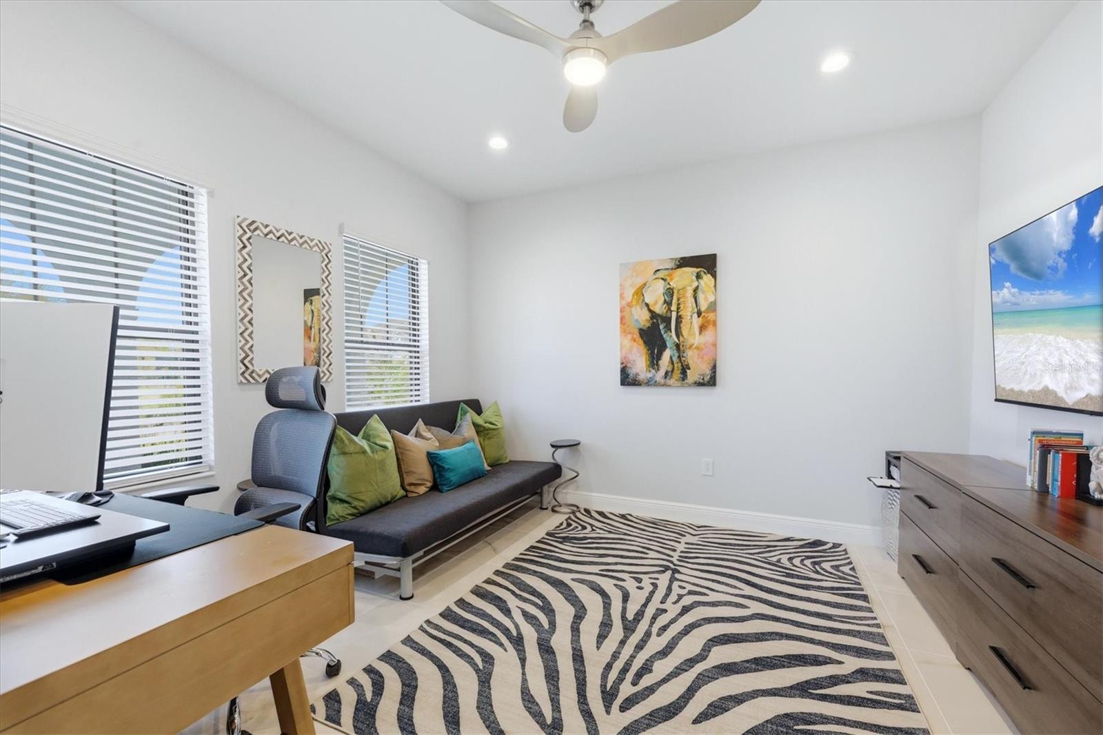 Image 29 of 48 For 304 Caserta Court