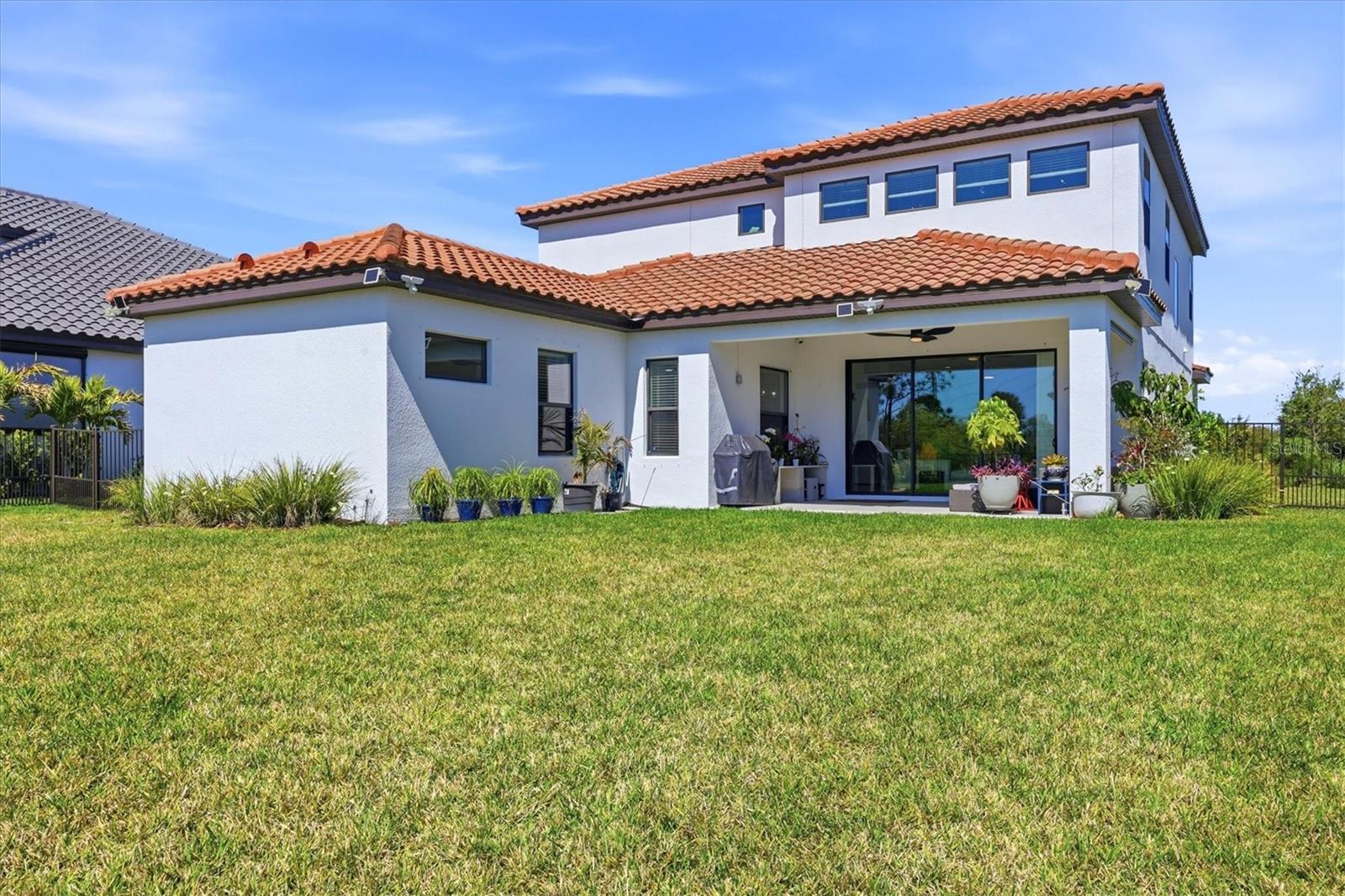 Image 31 of 48 For 304 Caserta Court