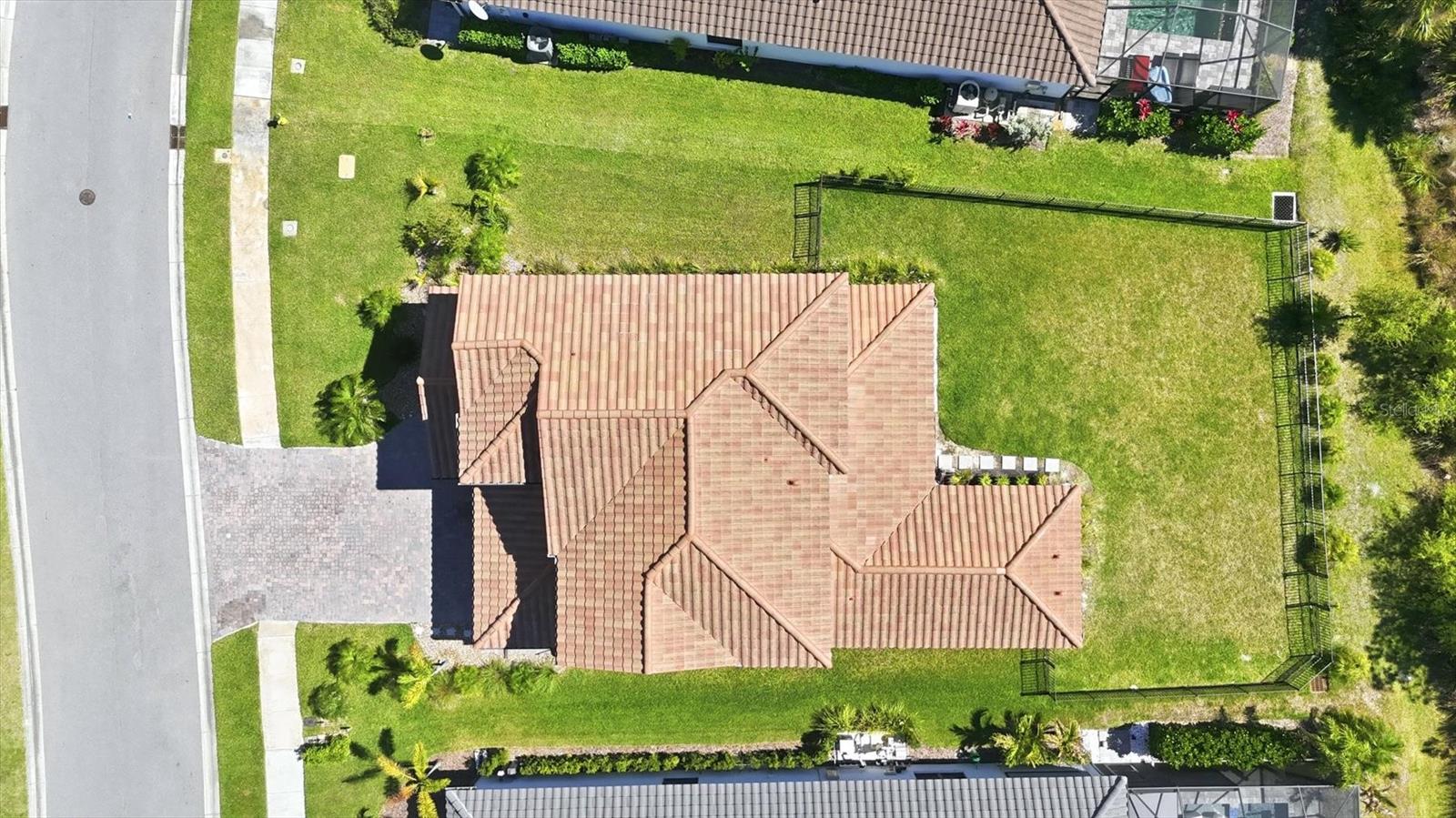 Image 33 of 48 For 304 Caserta Court