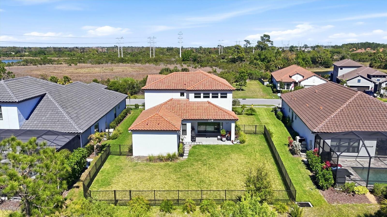 Image 36 of 48 For 304 Caserta Court