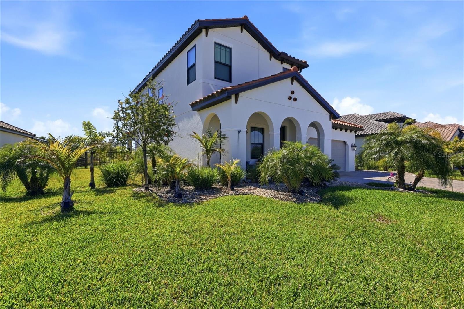 Image 37 of 48 For 304 Caserta Court