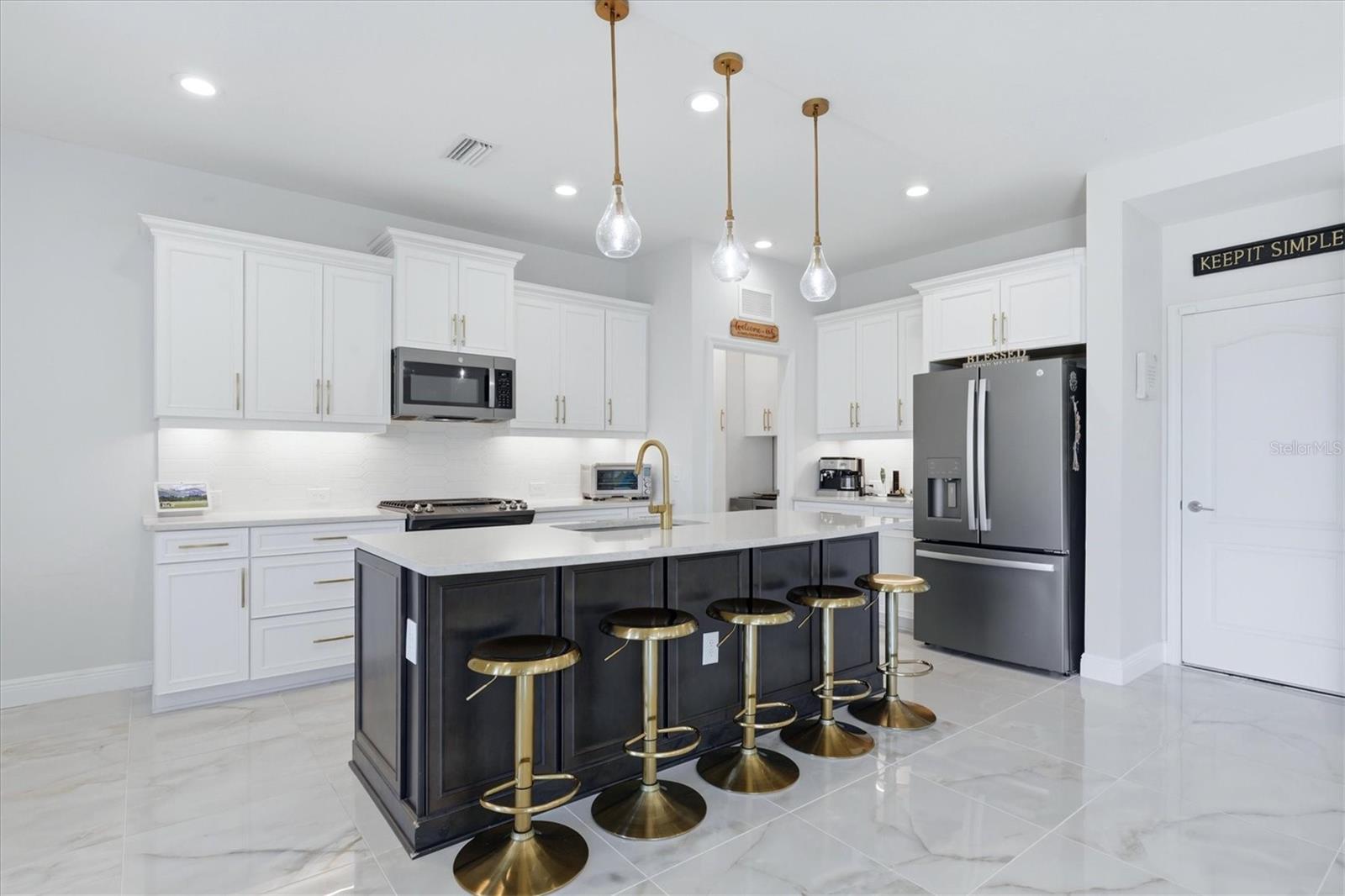 Image 8 of 48 For 304 Caserta Court