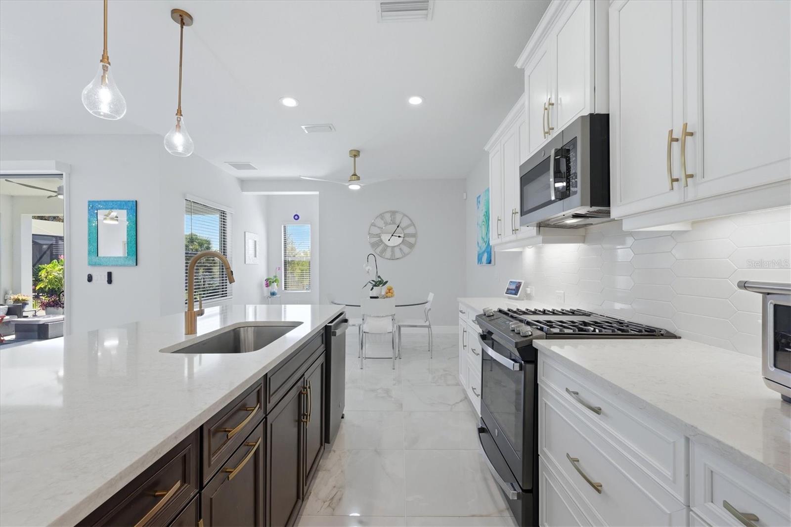 Image 9 of 48 For 304 Caserta Court