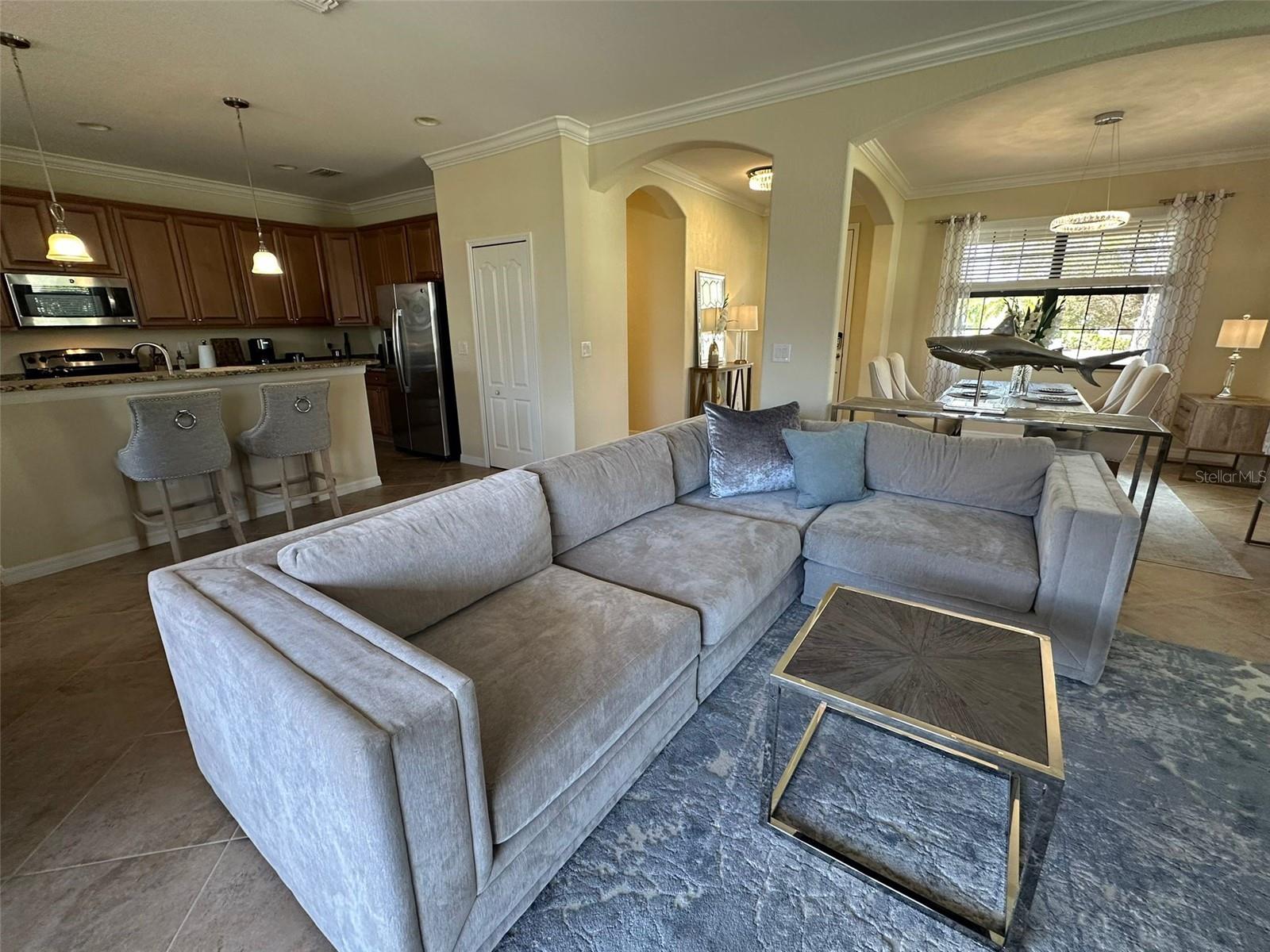 Image 5 of 13 For 13235 Amerigo Lane