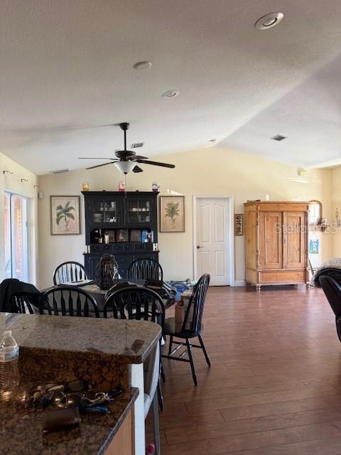 Image 4 of 19 For 4624 Flamlau Avenue